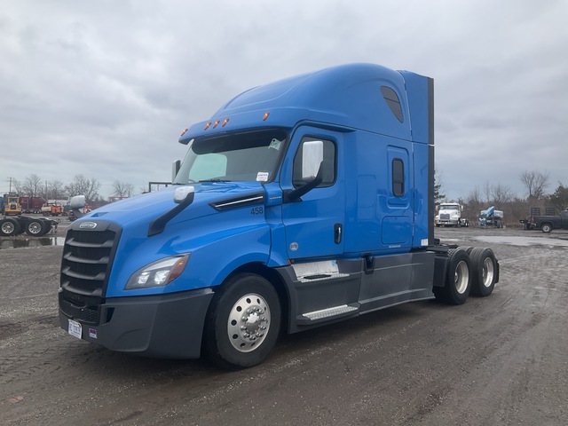 2019 Freightliner Cascadia 126 6x4 T/A Sleeper Truck Tractor 2019 Freightliner Cascadia 126 6x4 T/A Sleeper Truck Tractor