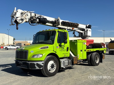 2016 Altec DM47B TR on 2016 Freightliner M2106 4x2 Digger Derrick Truck