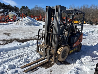 2015 Doosan G25E-5 4600 lb Cushion Tire Pneumatic Tire رافعة شوكية