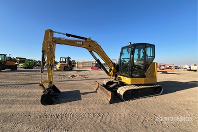 2020 Cat 306 CR 油圧ショベル