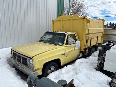 GMC 4x2 Autocarro per rifiuti (Inoperable)