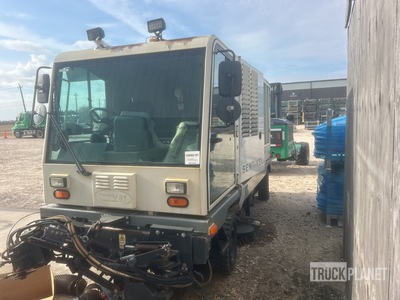 2015 Tennant Sentinel Sweeper Truck (Inoperable)
