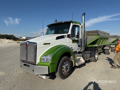 2025 Kenworth T880 4x2 S/A Day Cab Truck Tractor