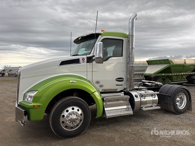 2025 Kenworth T880 4x2 S/A Day Cab Truck Tractor