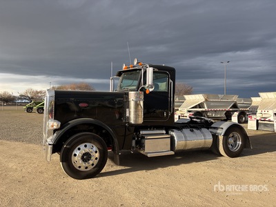 2012 Peterbilt 389 4x2 S/A Day Cab Truck Tractor
