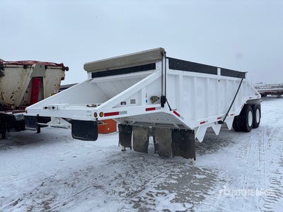 1981 Arne's 32 ft T/A Belly Dump Trailer