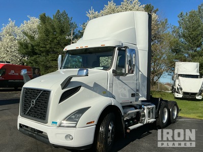 2020 Volvo VNR 6x4 T/A Day Cab Truck Tractor