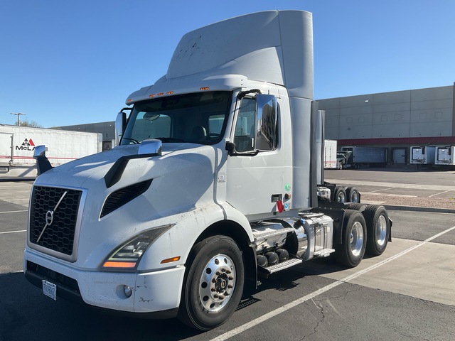 2020 Volvo VNR 6x4 T/A Day Cab Truck Tractor