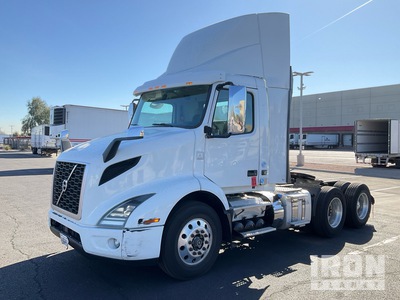 2020 Volvo VNR 6x4 Sleeper Prime Mover
