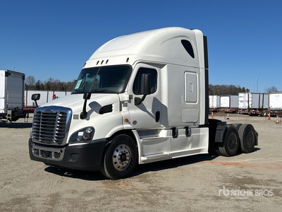 2019 Freightliner Cascadia 113 6x4 T/A Sleeper Truck Tractor