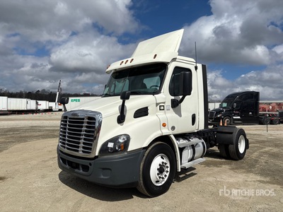 2018 Freightliner Cascadia 113 4x2 Cabeza Tractora Cabina Corta