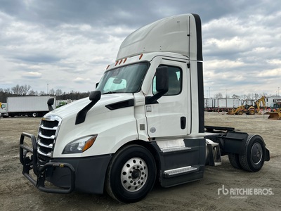 2022 Freightliner Cascadia 116 4x2 S/A Day Cab Truck Tractor