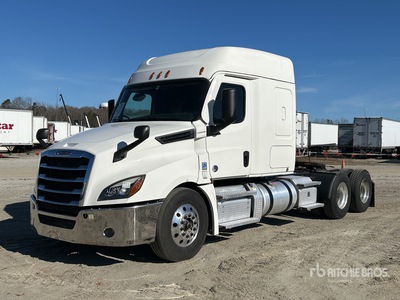2020 Freightliner Cascadia 126 6x4 T/A Sleeper Truck Tractor