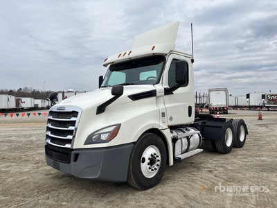 2018 Freightliner Cascadia 126 6x4 T/A Day Cab Truck Tractor