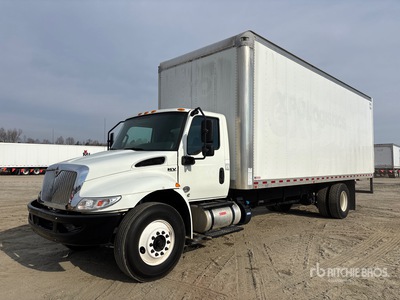 2020 International MV607 4x2 Furgonetka