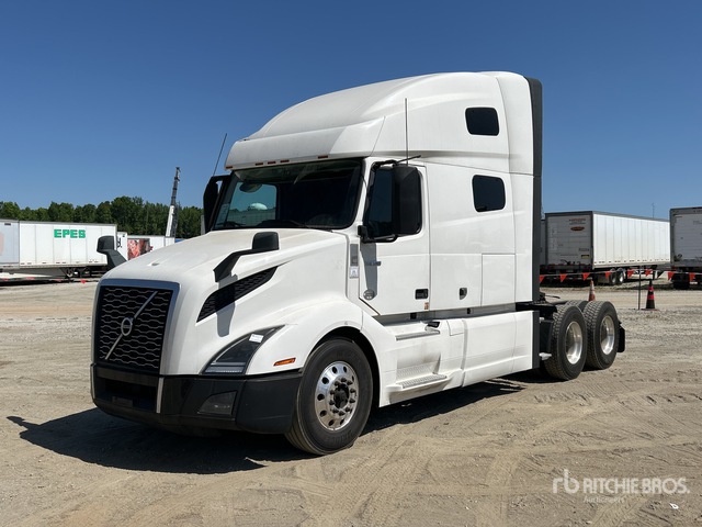 2019 Volvo VNL760 6x4 T/A Sleeper Truck Tractor