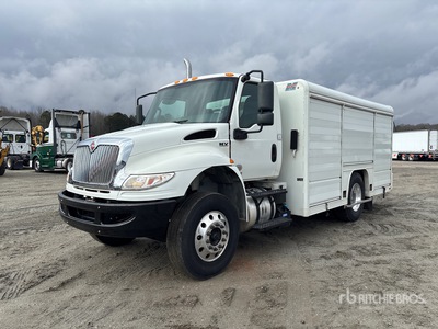 2020 International MV607 4x2 飲料運搬用トラック