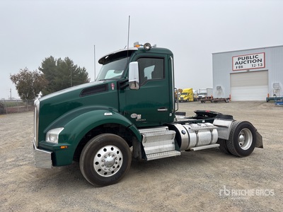 2018 Kenworth T880 4x2 S/A Day Cab Truck Tractor
