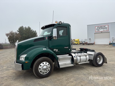 2018 Kenworth T880 4x2 S/A Day Cab Truck Tractor