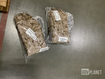 (24) Unicor Working Parkas