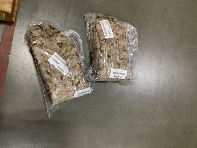 (24) Unicor Working Parkas