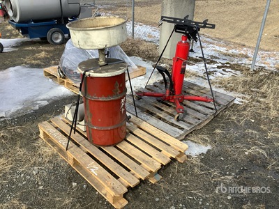 Quantity of (2) Pallets of Miscellaneous Industrial