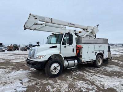2008 Terex Hr46m 46 ft on 2008 International 4400 4x2 バケツトラック