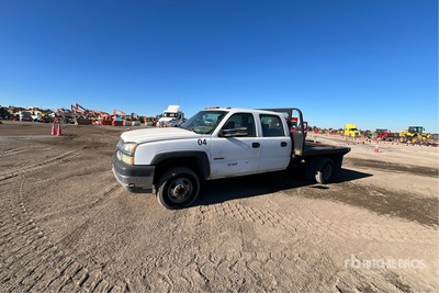 2004 Chevrolet Silverado 3500 4x2 Crew Cab Camión Caja Abierta