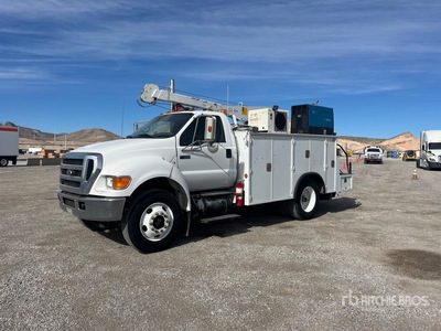 2006 Ford F-750 4x2 サービスカー