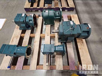 Quantity of (5) - 10.3:1 - 11.4:1 - 12.7:1 - 17.82:1 - 25:1 - Gear Reduction Boîte de vitesse (Unused)