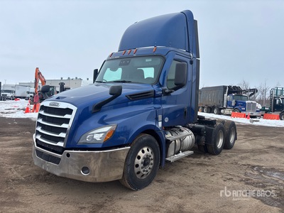 2021 Freightliner Cascadia 126 6x4 T/A Day Cab Truck Tractor