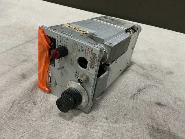 (2) HP 928-00546 Electrical Plug-In Units