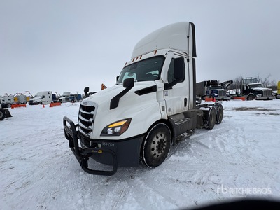 2022 Freightliner Cascadia 116 6x4 T/A Day Cab Truck Tractor