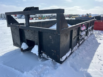 17 ft 10 in Roll-Off Container