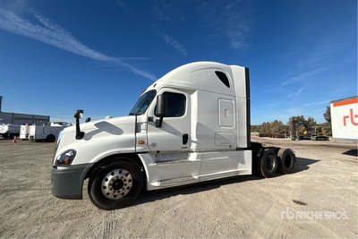 2020 Freightliner Cascadia 125 6x4 T/A Sleeper Truck Tractor