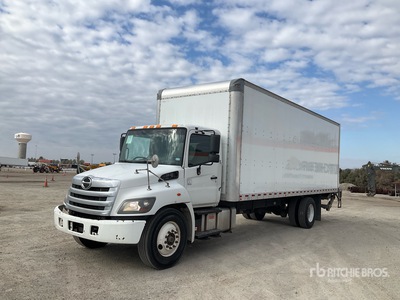 2019 Hino 268 4x2 Moving Van Truck