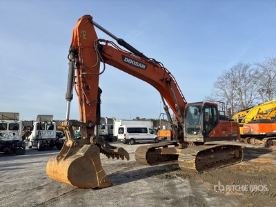 2019 Doosan DX350LC-5 Tracked Excavator