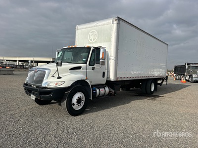 2018 International 4300 4x2 Van Truck