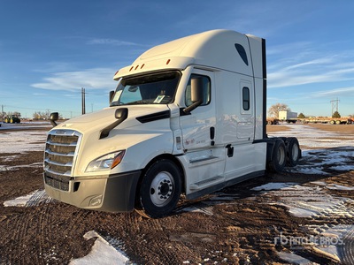 2020 Freightliner Cascadia 126 6x4 T/A Sleeper Truck Tractor