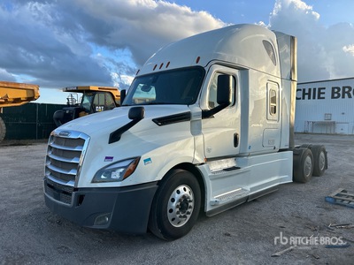 2020 Frieghtliner Cascadia 126 6x4 T/A Slaapcabine Trekker