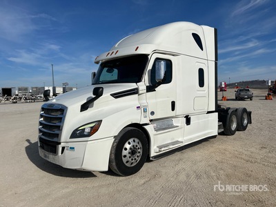 2019 Freightliner Cascadia 126 6x4 T/A Sleeper Truck Tractor