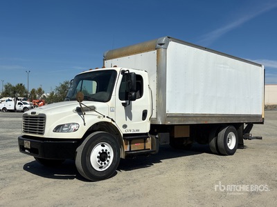 2018 Freightliner M2 106 4x2 Furgoneta caja cerrada