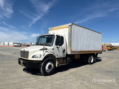 2018 Freightliner M2 106 Camion fourgon
