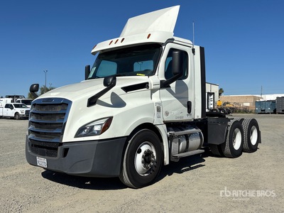 2018 Freightliner Cascadia 126 6x4 T/A Day Cab Truck Tractor
