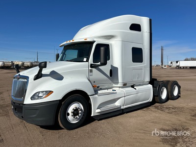 2019 International LT625 6x4 Cabina con cuccetta per trattore stradale