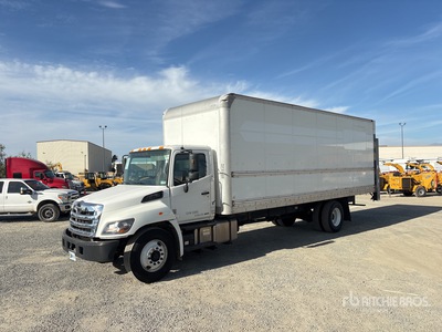 2020 Hino 338 4x2 Moving Furgoneta caja cerrada