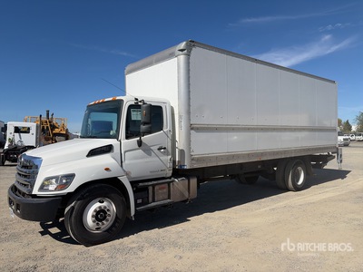 2020 Hino 268 4x2 Camion fourgon