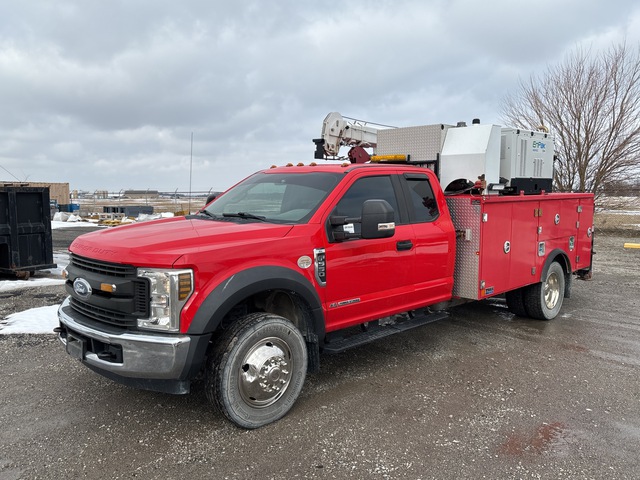 2018 Ford F-550 XL 4x2 Extended Cab Service Truck