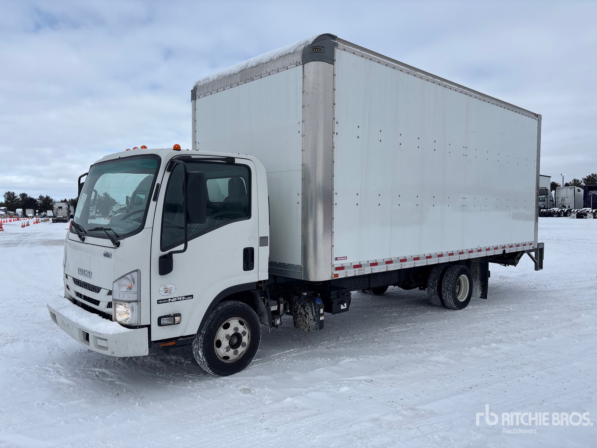 2021 Isuzu NPR XD 4x2 Van Truck
