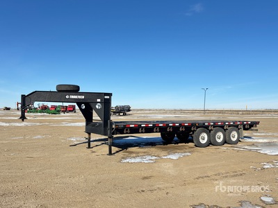 2017 Trailtech 25 ft Tri/A Gooseneck Equipment Trailer